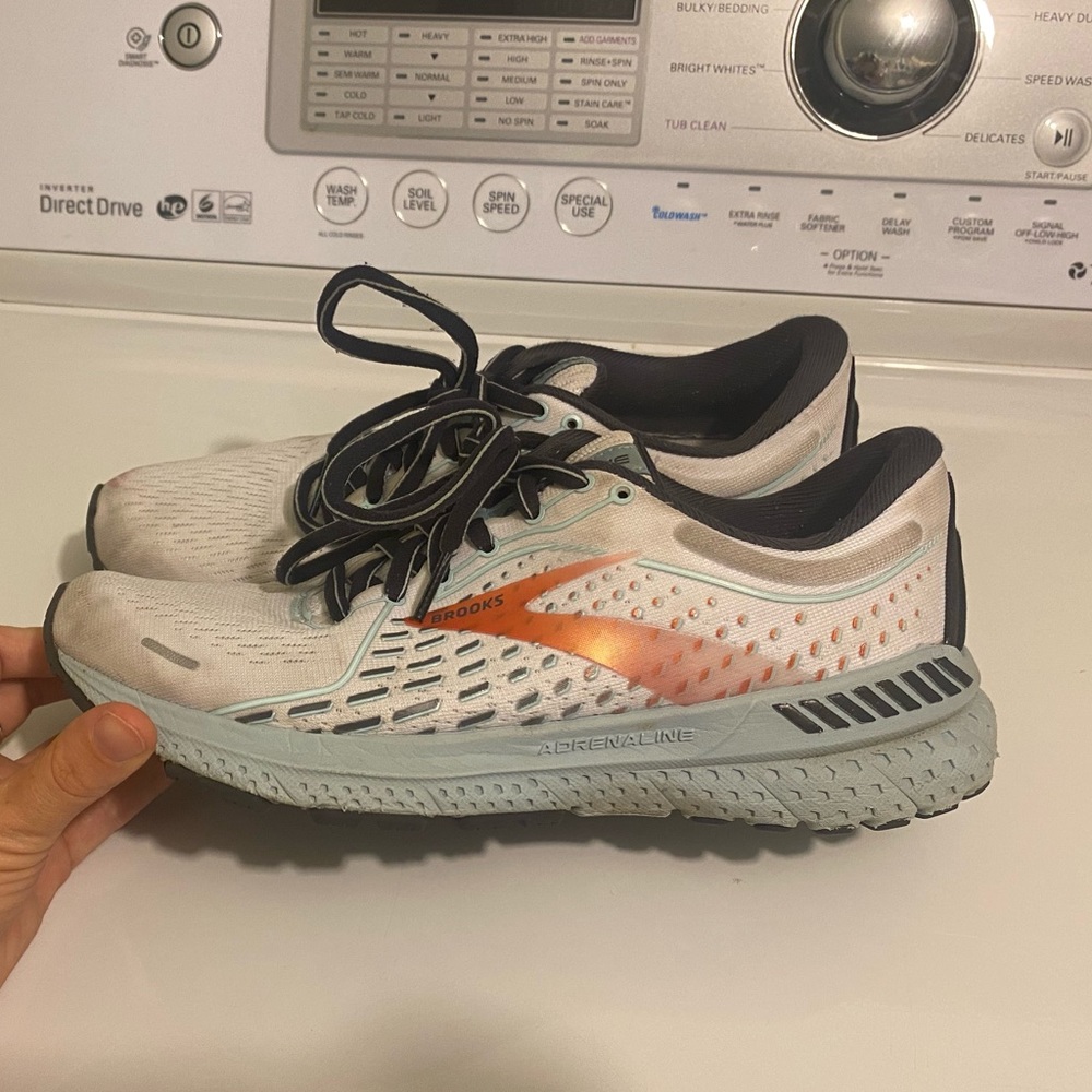 Brooks Adrenaline